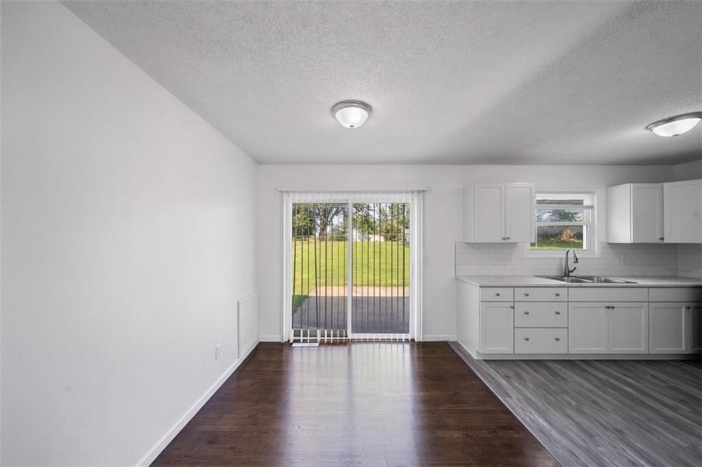 5129 N PALMER Avenue — photo 10