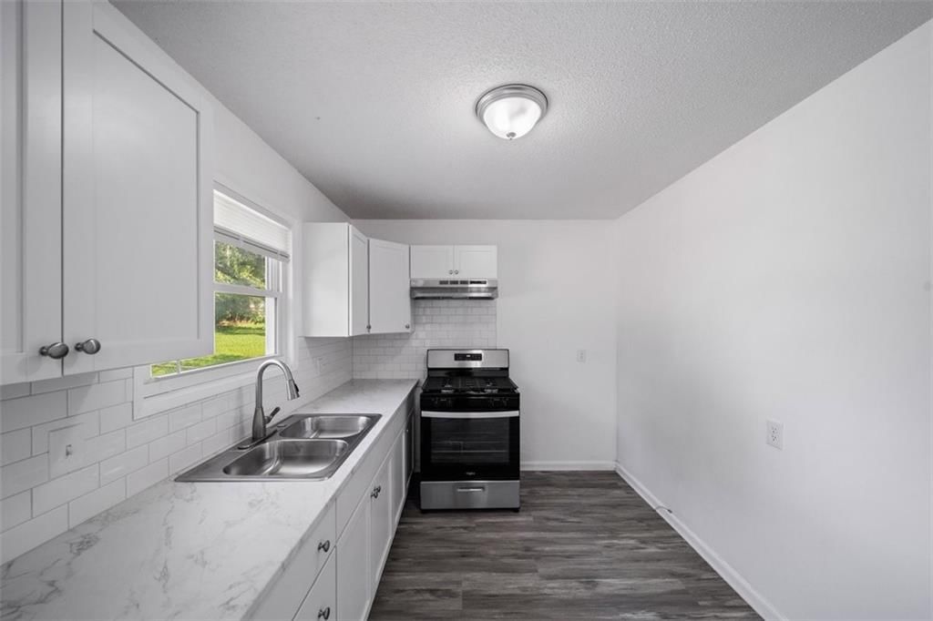 5129 N PALMER Avenue — photo 13