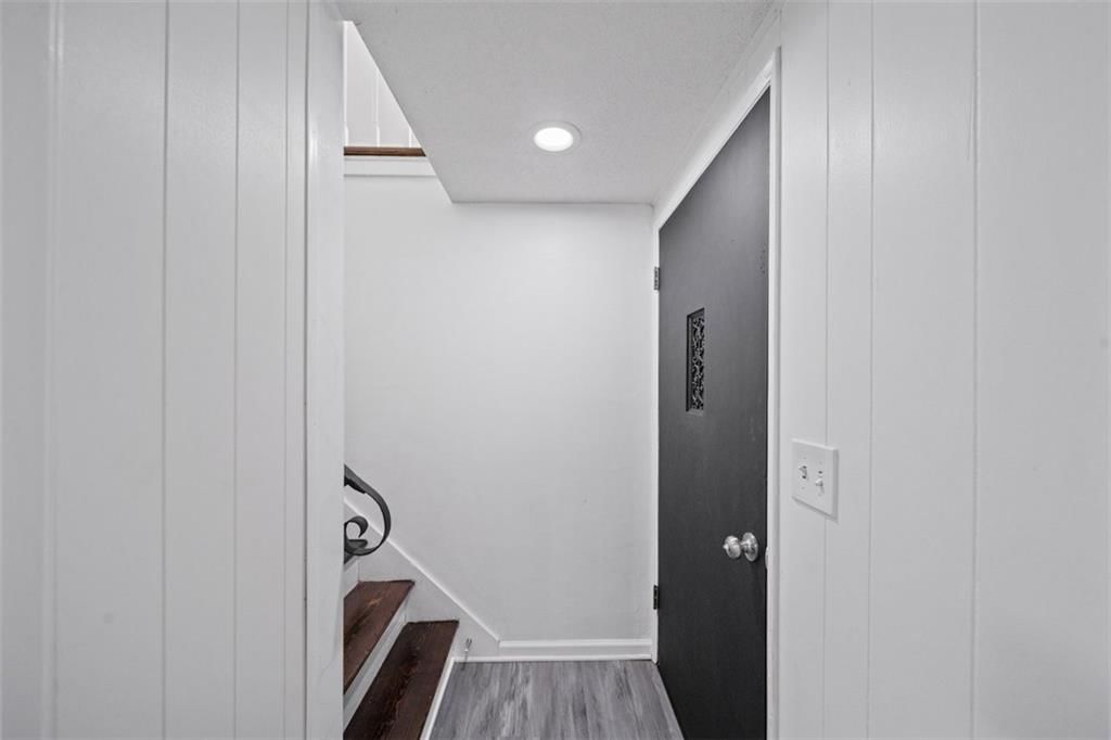 5129 N PALMER Avenue — photo 23