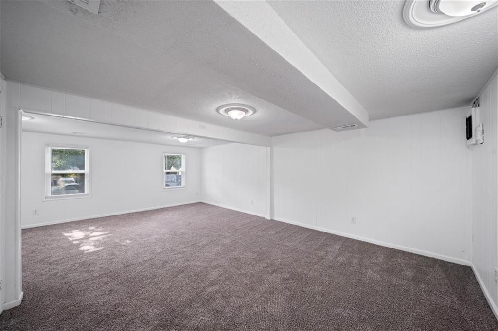 5129 N PALMER Avenue — photo 26