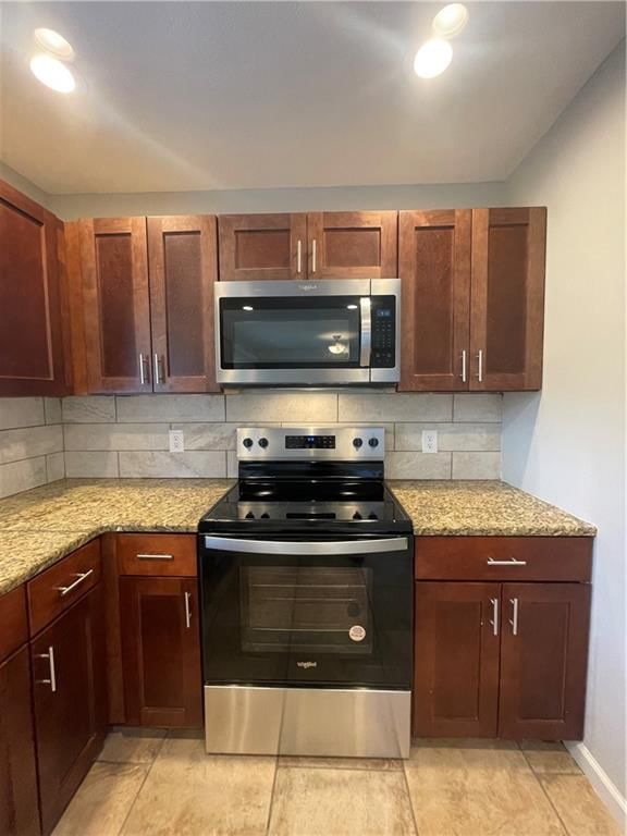 10011 Bennington Avenue — photo 13