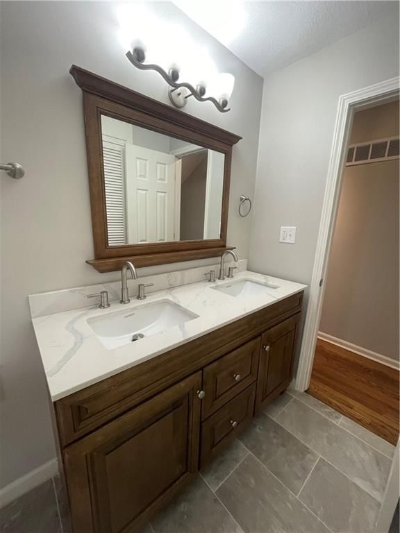 10011 Bennington Avenue — photo 22