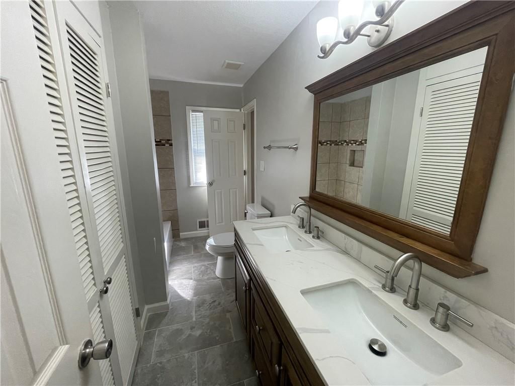 10011 Bennington Avenue — photo 23