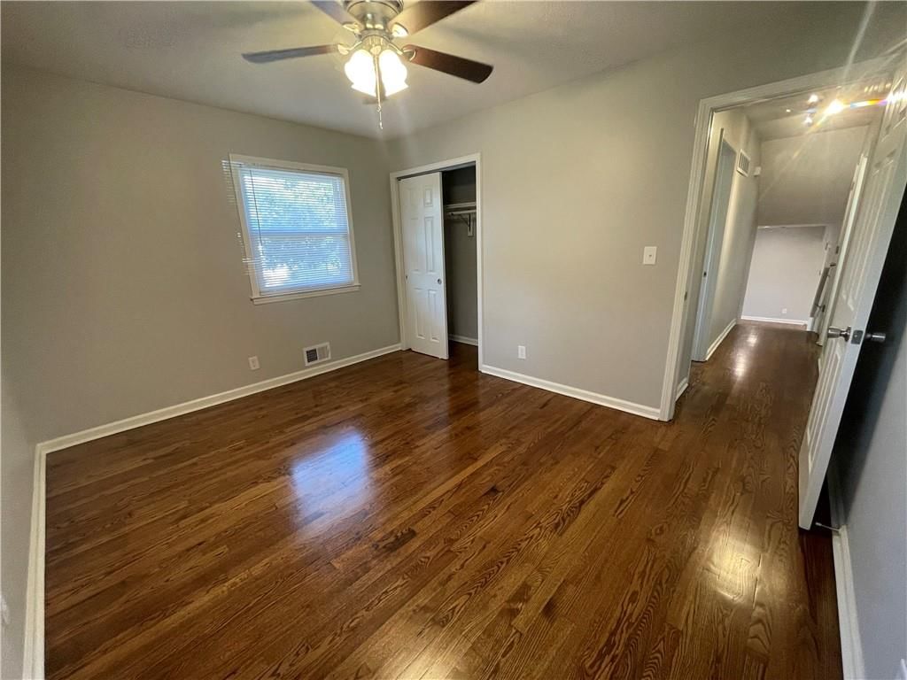 10011 Bennington Avenue — photo 25