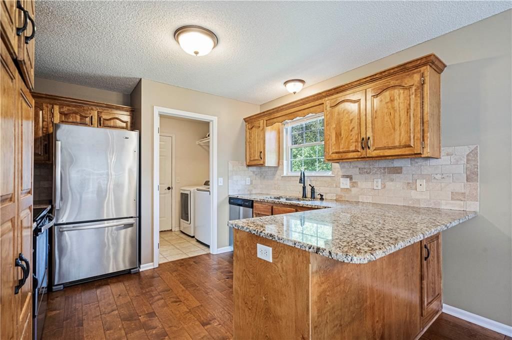 1311 NW 74th Terrace — photo 9