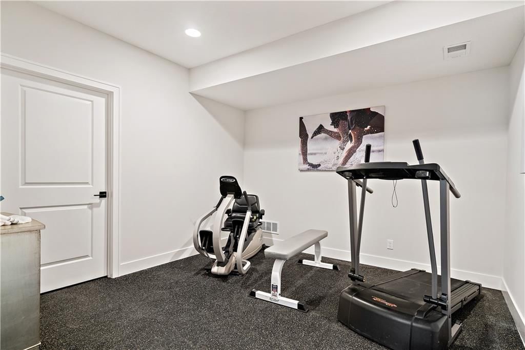 7233 Allman Drive — photo 26
