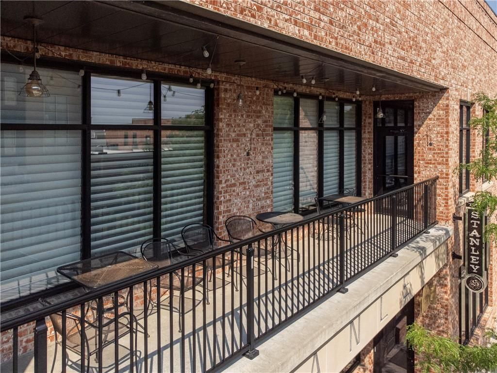308 SE Douglas Street — photo 35