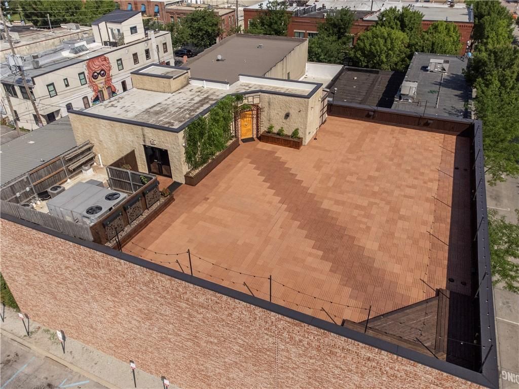 308 SE Douglas Street — photo 38