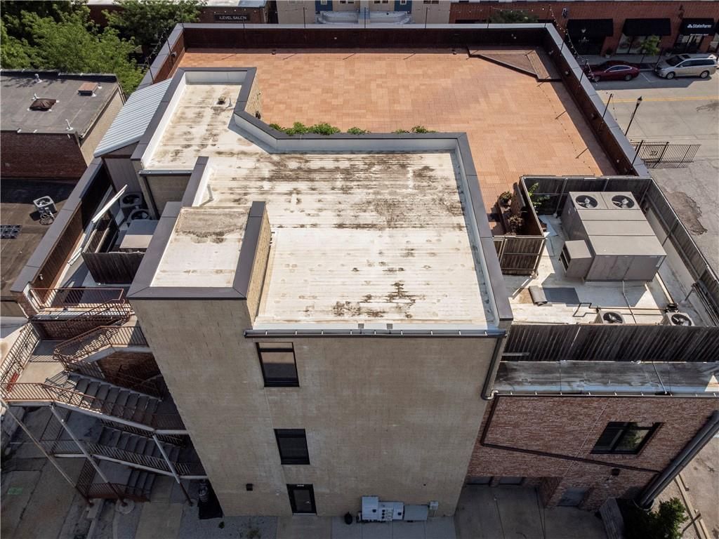 308 SE Douglas Street — photo 40