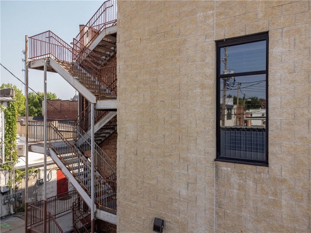 308 SE Douglas Street — photo 47