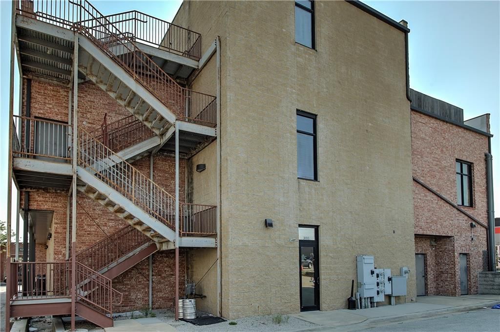308 SE Douglas Street — photo 51
