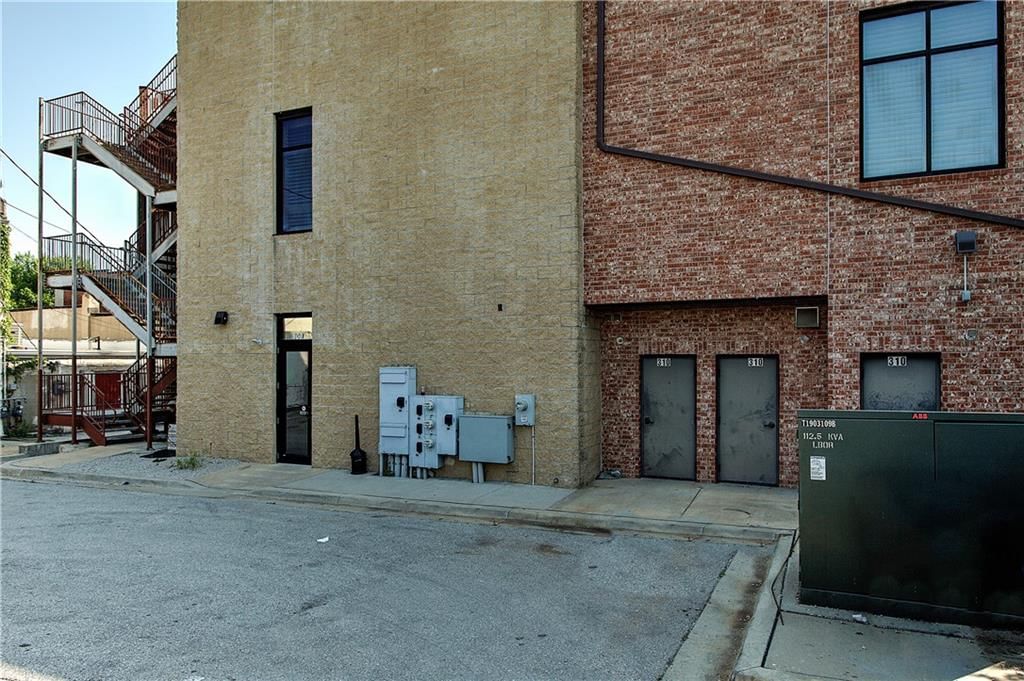 308 SE Douglas Street — photo 52