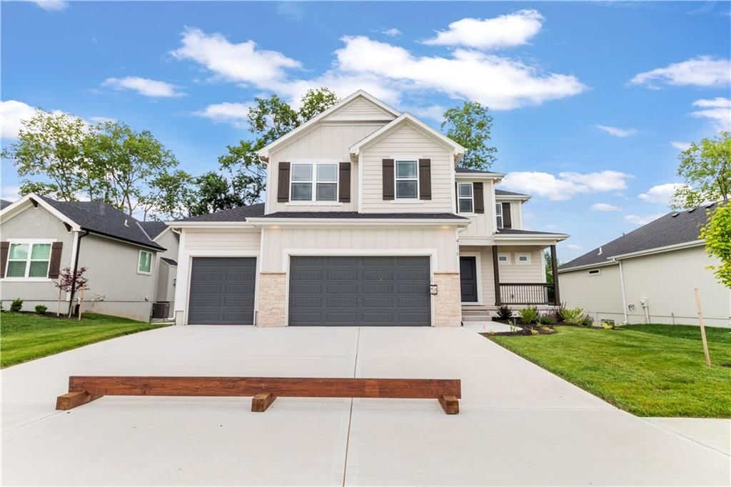 4116 SE Adams Drive, Blue Springs, MO