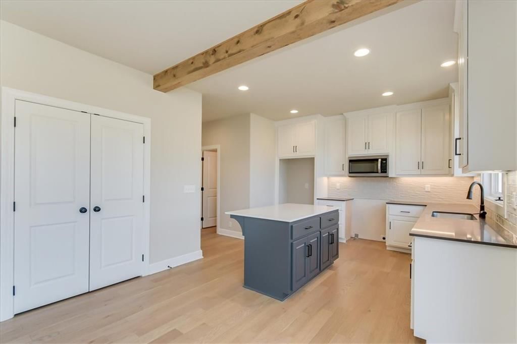 4116 SE Adams Drive — photo 11