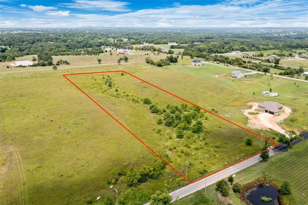 Lot 5 206th Street — photo 1