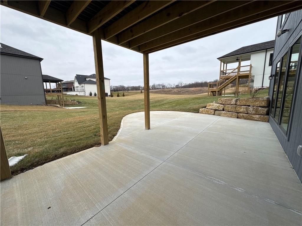 12860 N Champanel Way — photo 32