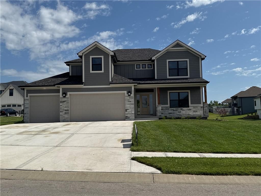 18220 NW Iris Court, Platte City, MO