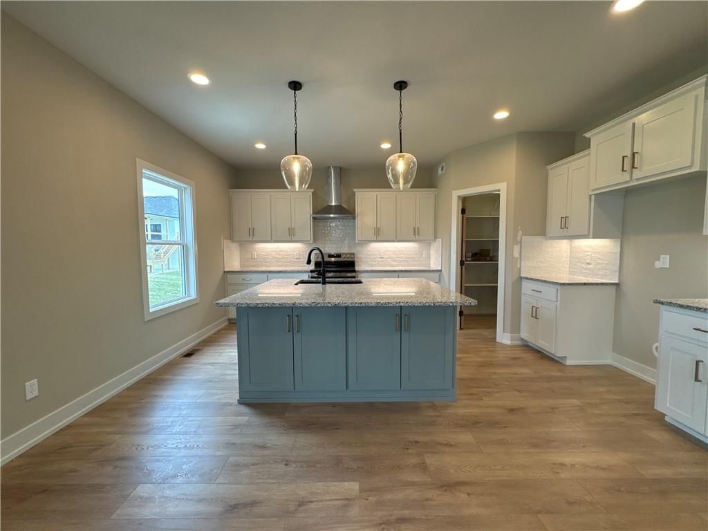 18220 NW Iris Court — photo 2