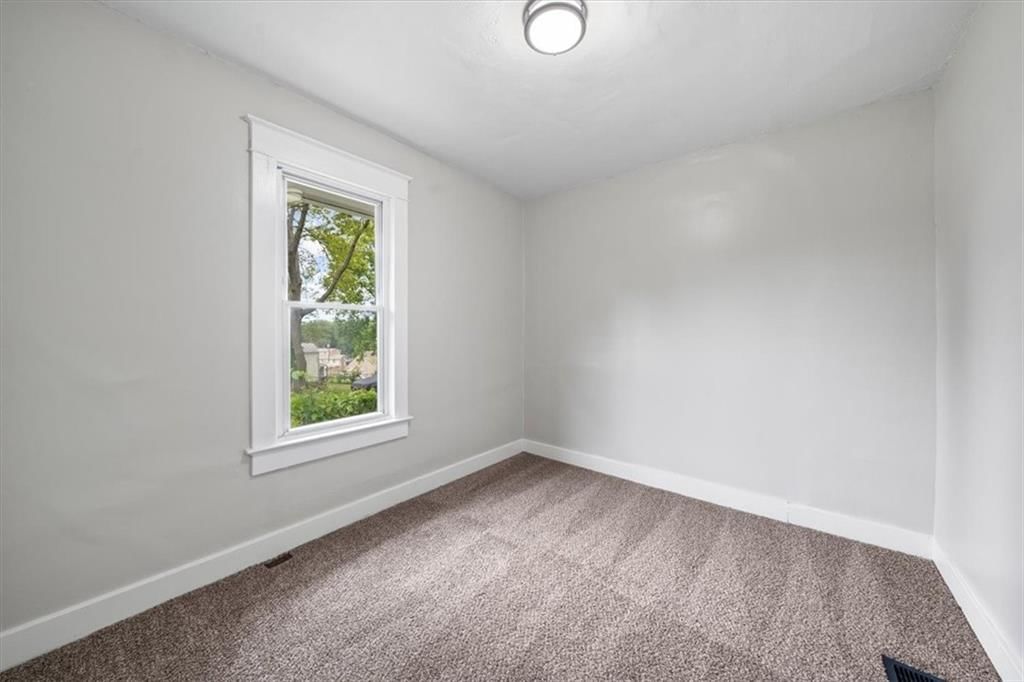 4119 LLOYD Street — photo 13