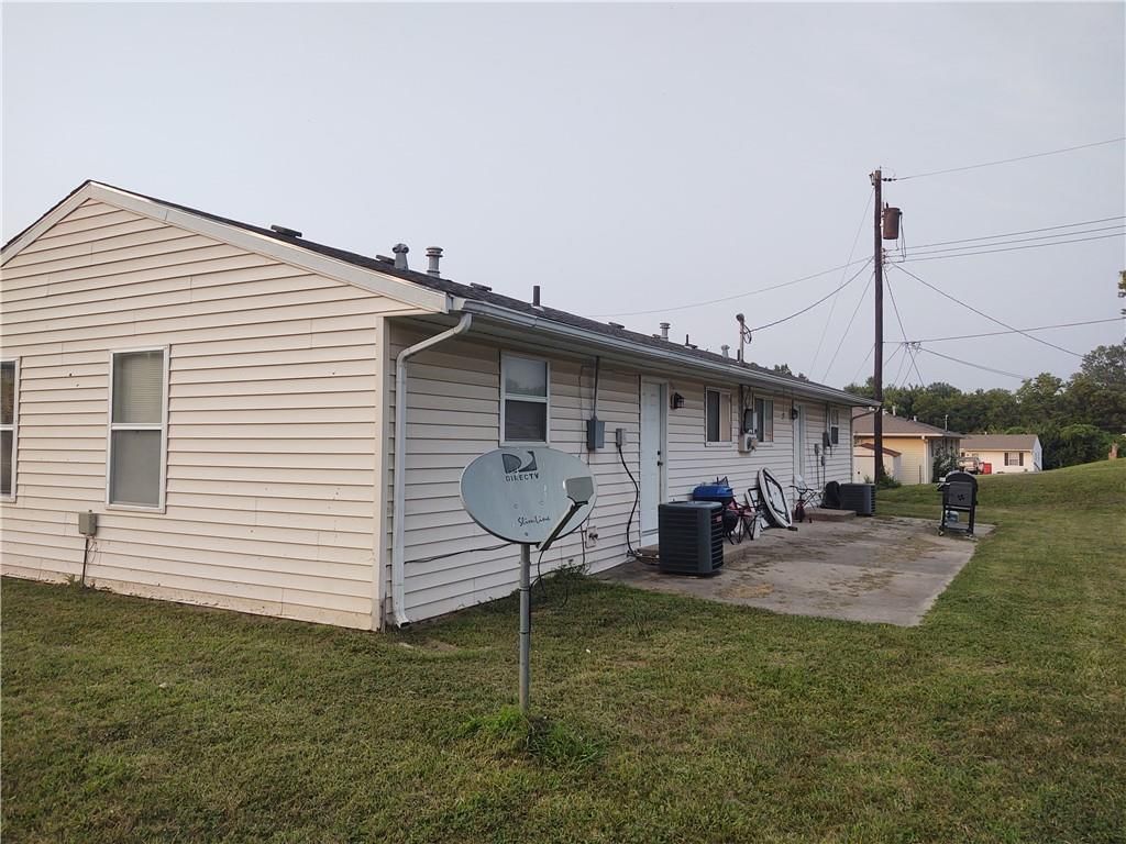 Photo 6 of 13 - 18834/18336 E Wigwam Place