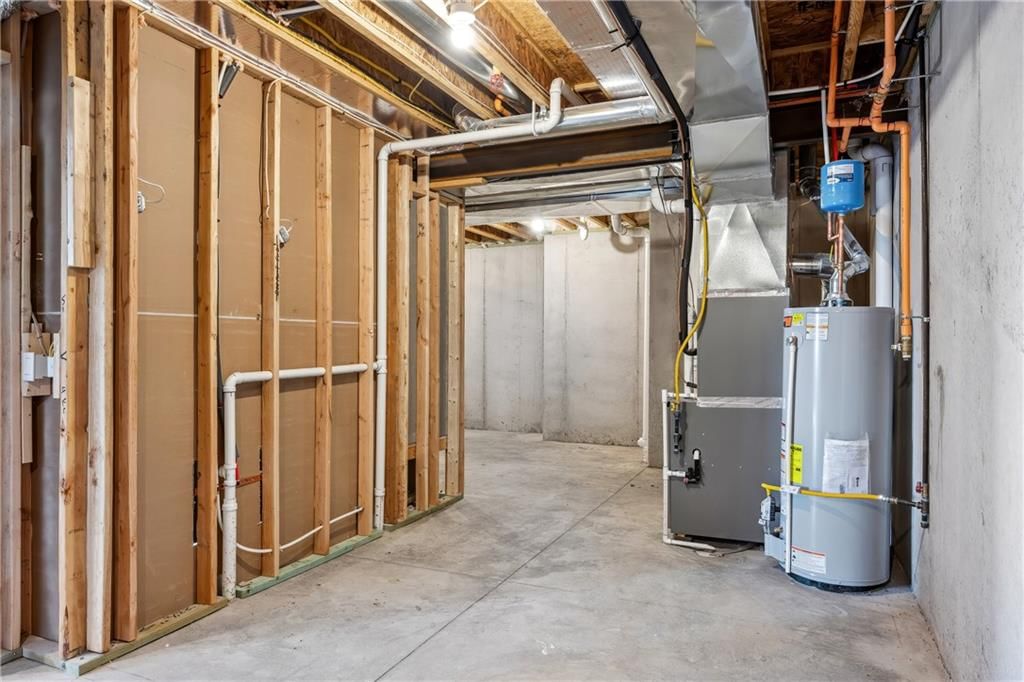 13709 Pembroke Lane — photo 36
