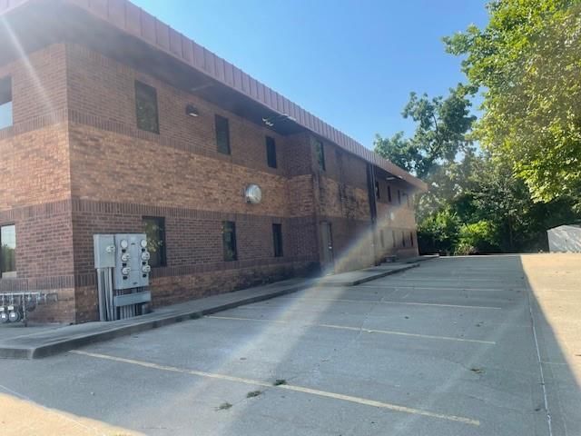2700 N Belt Highway — photo 3
