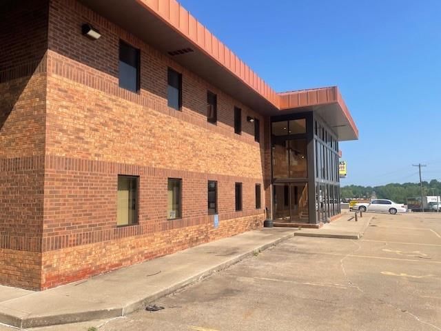 2700 N Belt Highway — photo 4