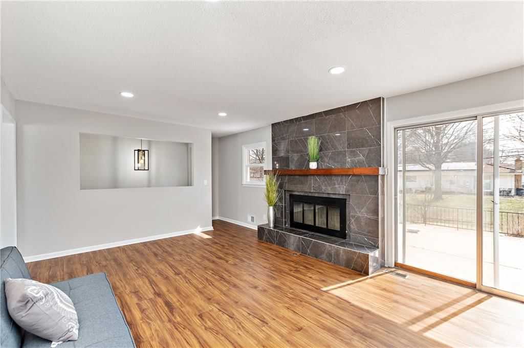 1527 NE 77th Terrace — photo 7