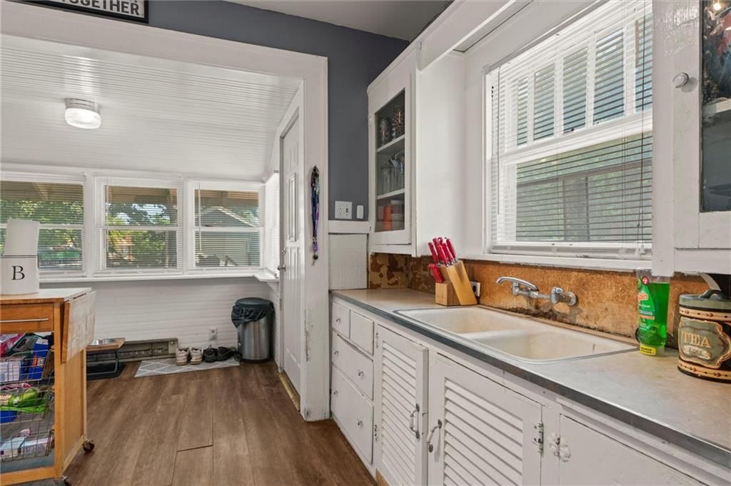 Photo 7 of 18 - 314 E Lexington Street