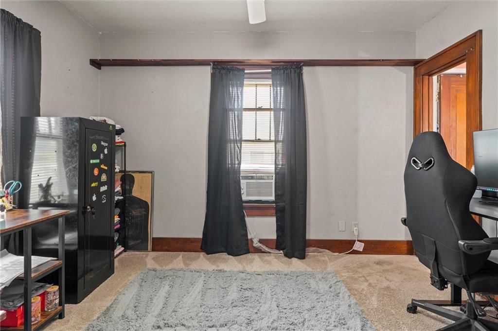 Photo 15 of 18 - 314 E Lexington Street