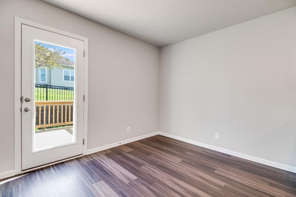 2207 Crestview Place — photo 11