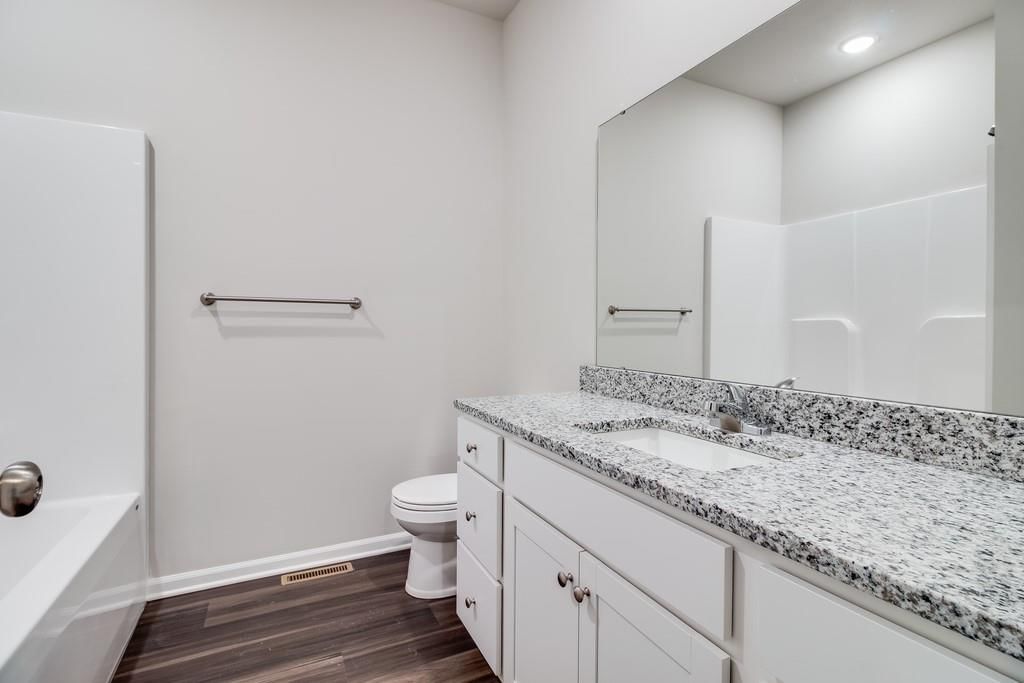 2207 Crestview Place — photo 20