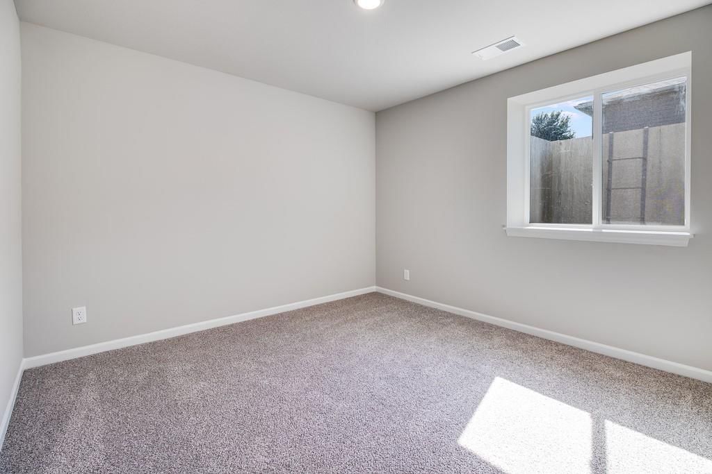 2207 Crestview Place — photo 26