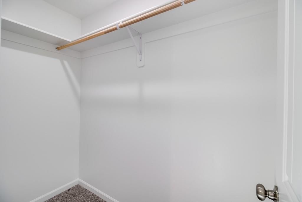 2207 Crestview Place — photo 28