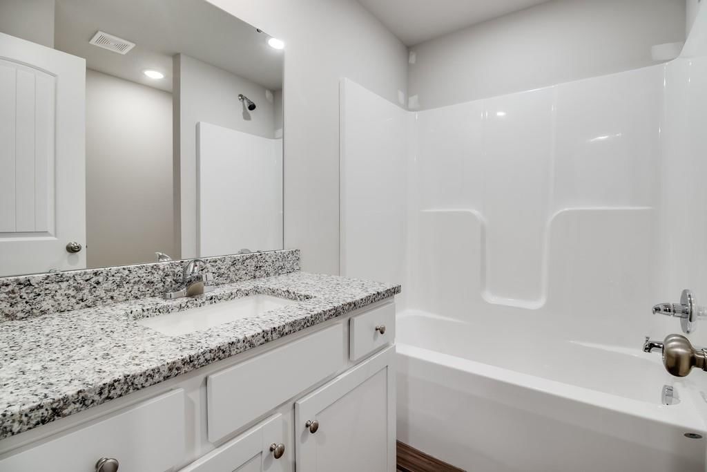 2207 Crestview Place — photo 29