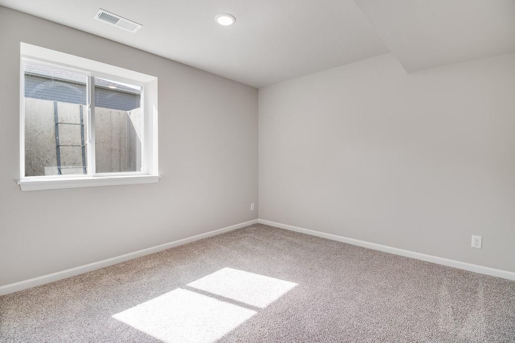 2207 Crestview Place — photo 30