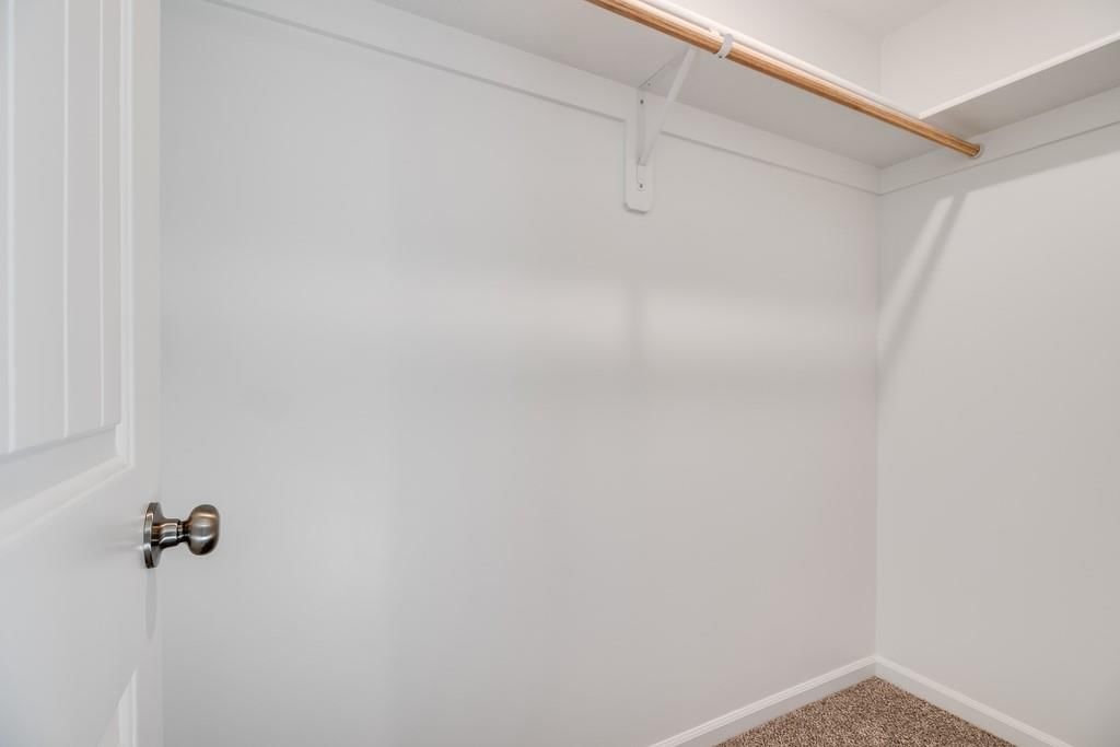 2207 Crestview Place — photo 32