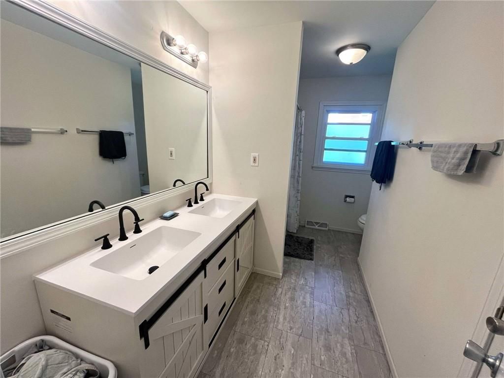 722 S Laura Street — photo 12