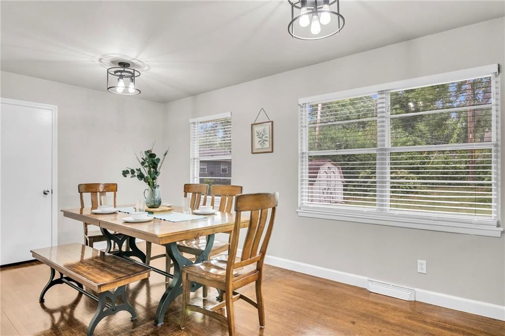 11303 Kensington Avenue — photo 9