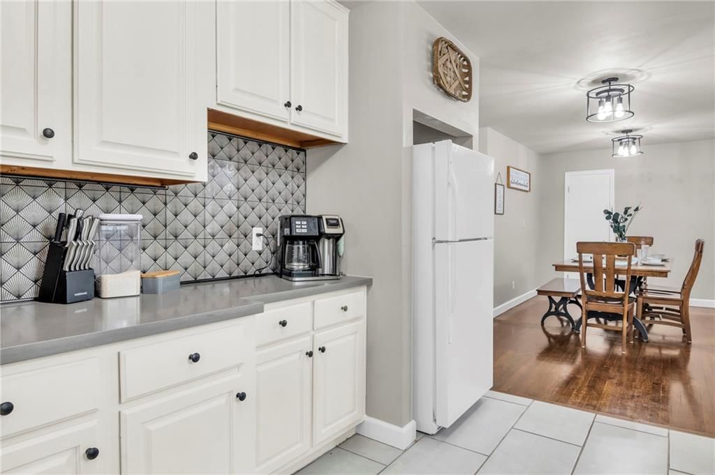 11303 Kensington Avenue — photo 10