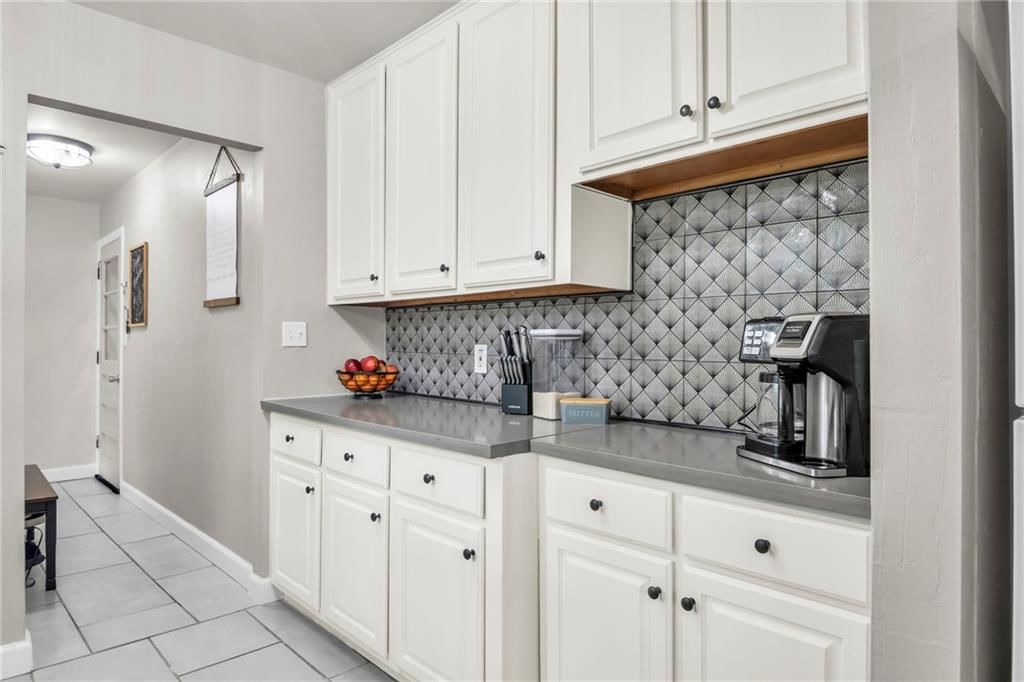 11303 Kensington Avenue — photo 12