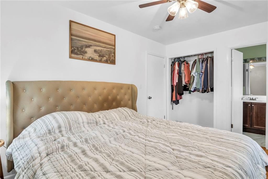 11303 Kensington Avenue — photo 15