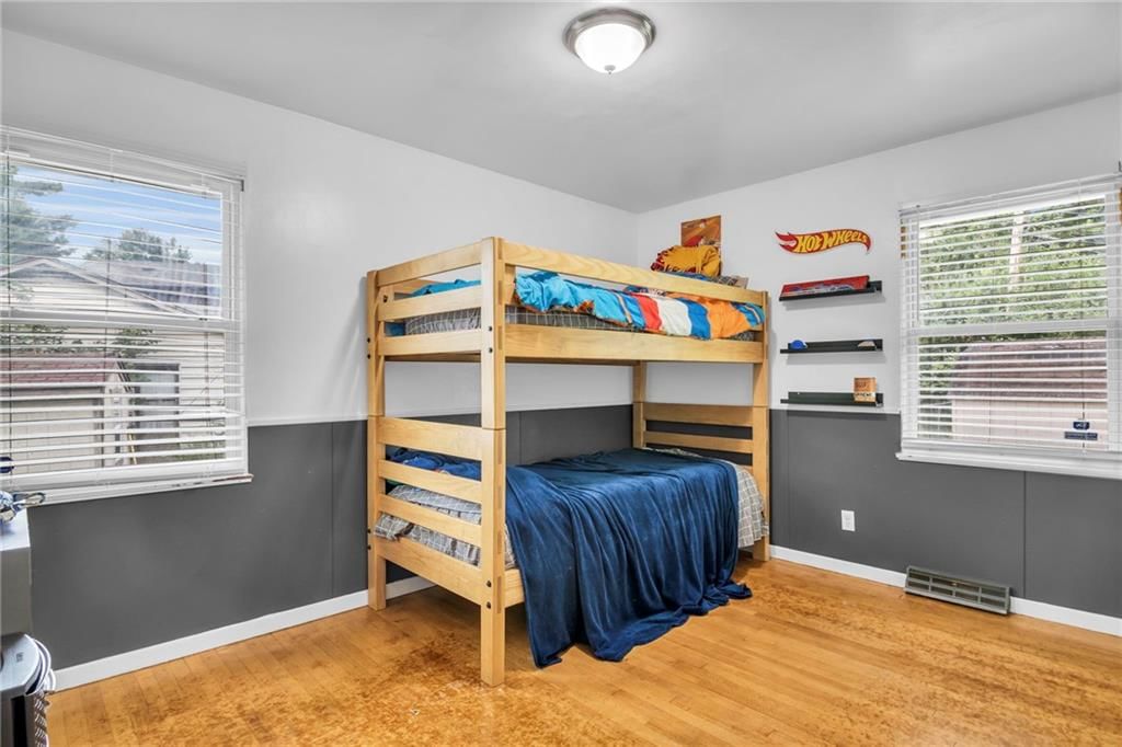 11303 Kensington Avenue — photo 21