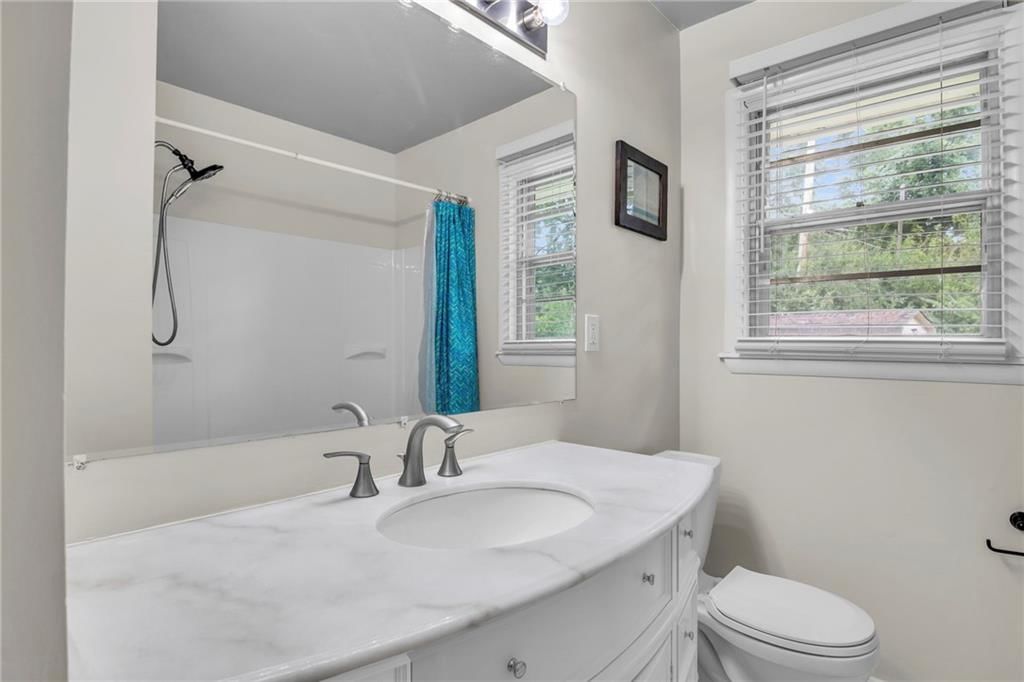 11303 Kensington Avenue — photo 24