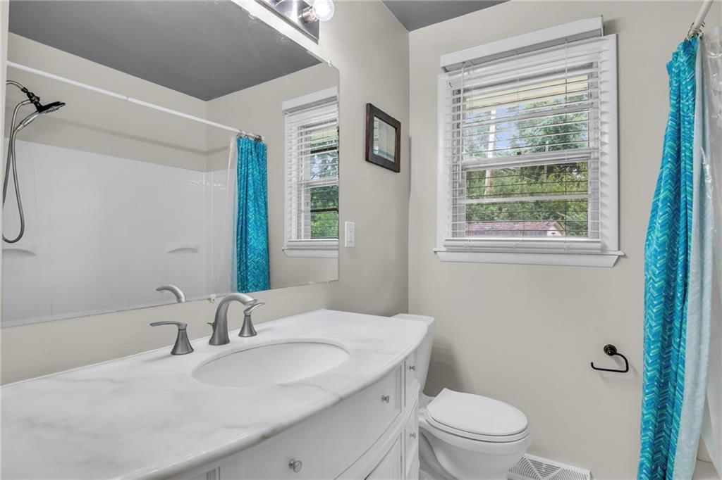 11303 Kensington Avenue — photo 25