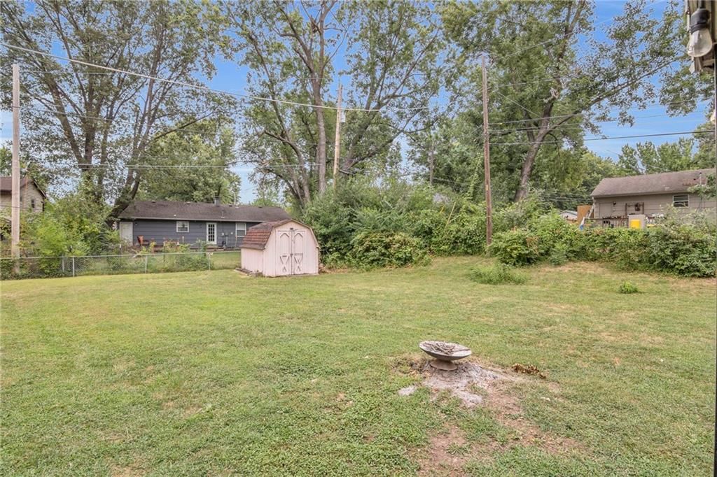 11303 Kensington Avenue — photo 29