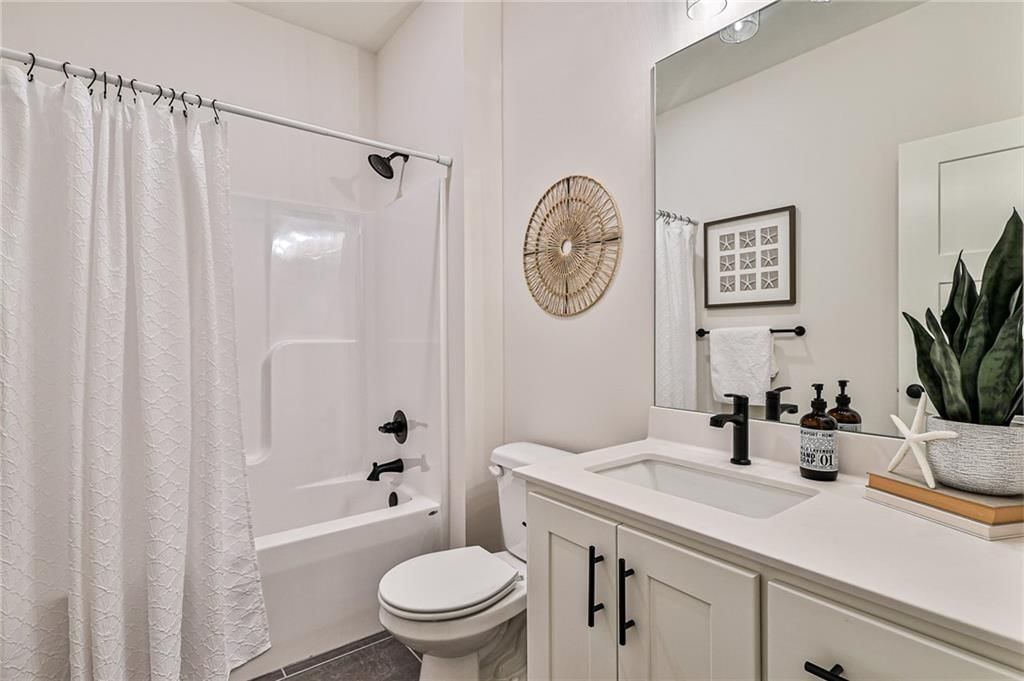 913 NW Crestwood Drive — photo 7