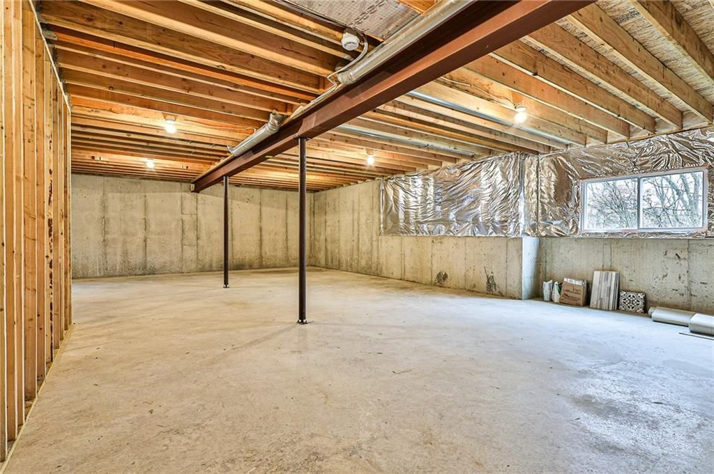 913 NW Crestwood Drive — photo 31