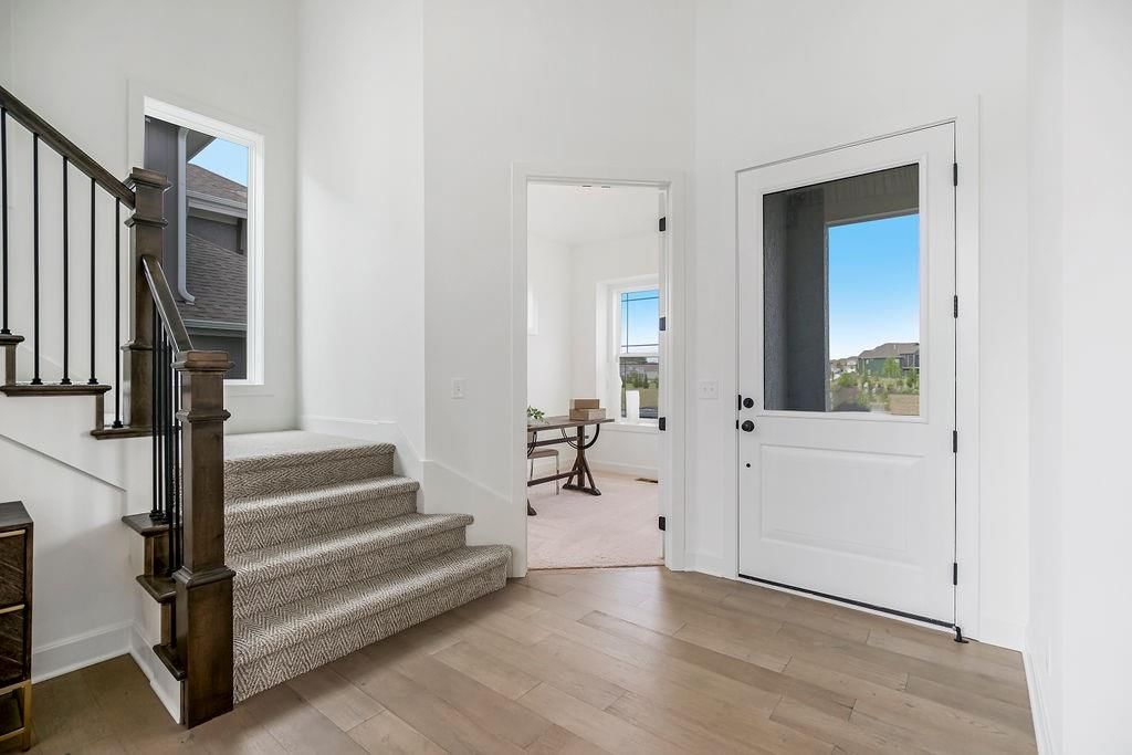 15517 W 168th Terrace — photo 9