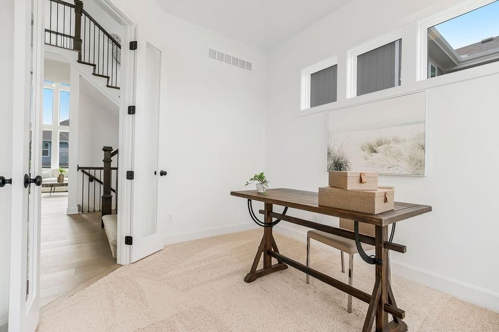 15517 W 168th Terrace — photo 13